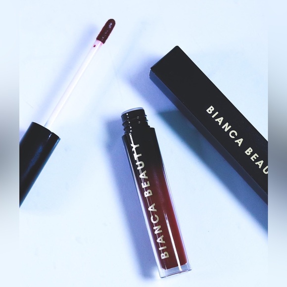 Chocolatte’ Velvet Liquid Lipstick - Picture 2 of 2